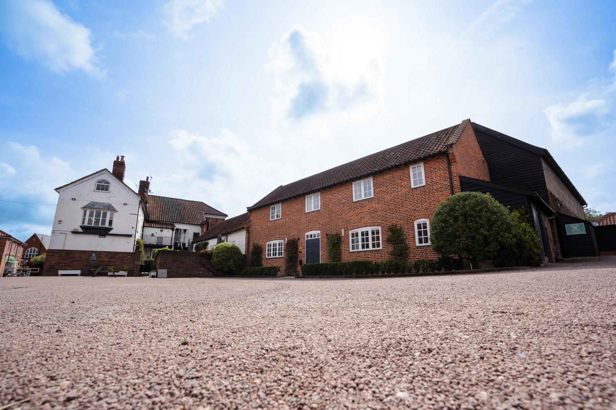 Bed and Breakfast The Loddon Swan Exterior foto