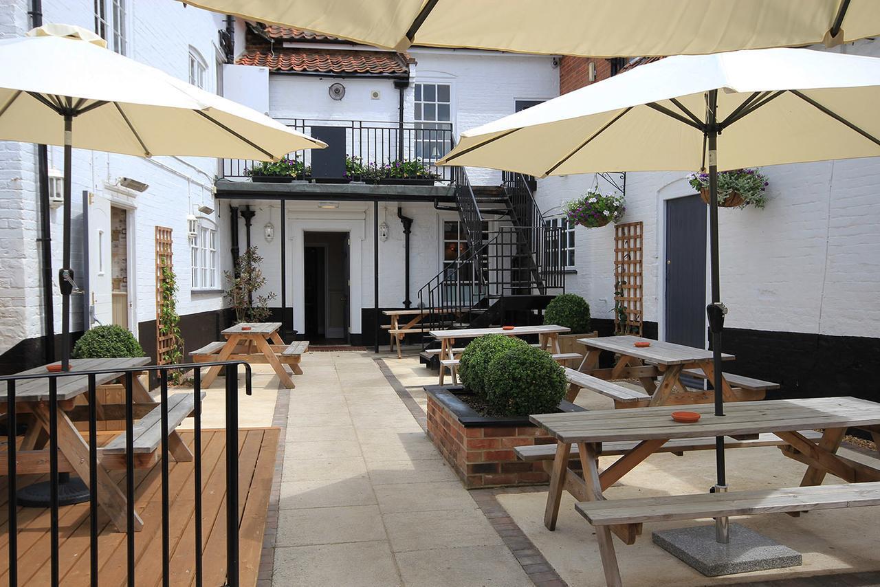 Bed and Breakfast The Loddon Swan Exterior foto